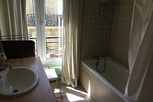 Ванная в квартире в Париже